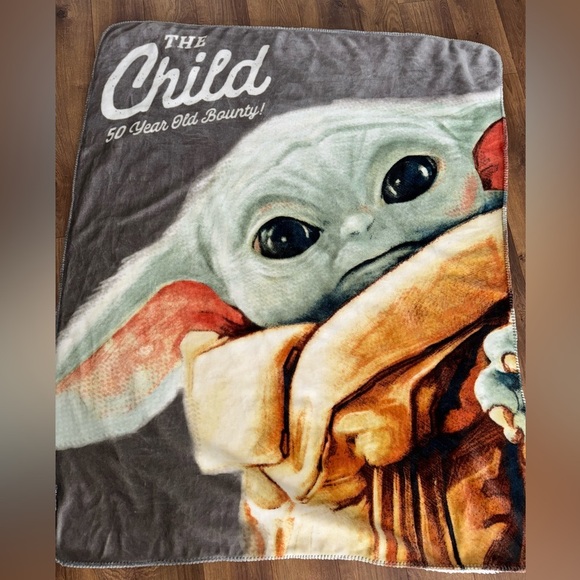 Baby Yoda warm blanket - Picture 1 of 5